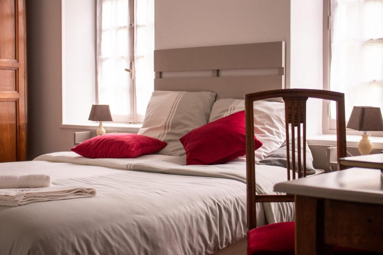 Une Suite Au Jardin Hyenville Εξωτερικό φωτογραφία